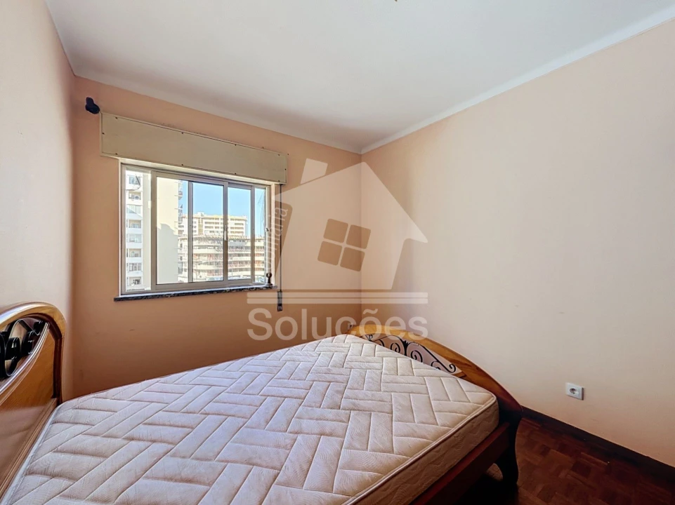 Apartamento T3 para Venda em Portimão Foto 16