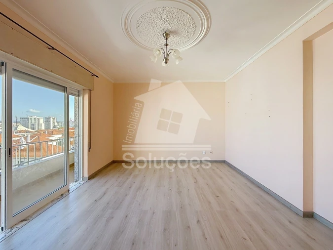 Apartamento T3 para Venda em Portimão Foto 2