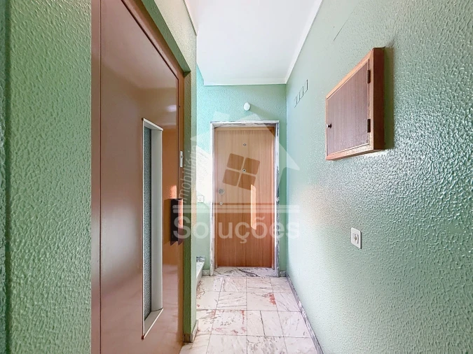 Apartamento T3 para Venda em Portimão Foto 11