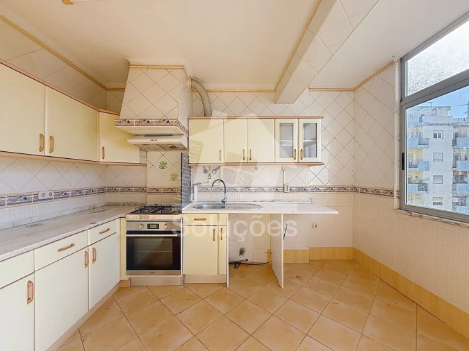 Apartamento T3 para Venda em Portimão Foto 12