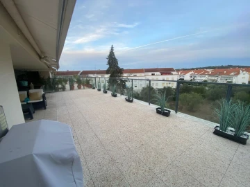 Apartamento T4 para Venda em Évora (São Mamede, Sé, São Pedro e Santo Antão)