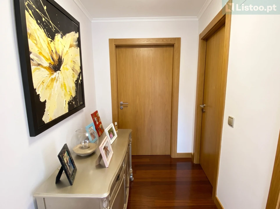 Apartamento T2 para Venda em Ramalde Foto 9
