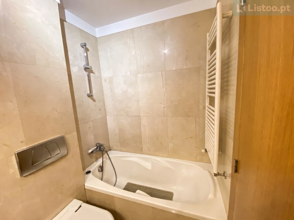 Apartamento T2 para Venda em Ramalde Foto 19