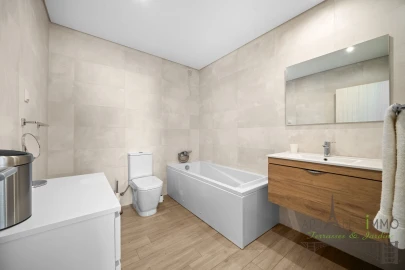 Apartamento T2 para Venda em Olhão