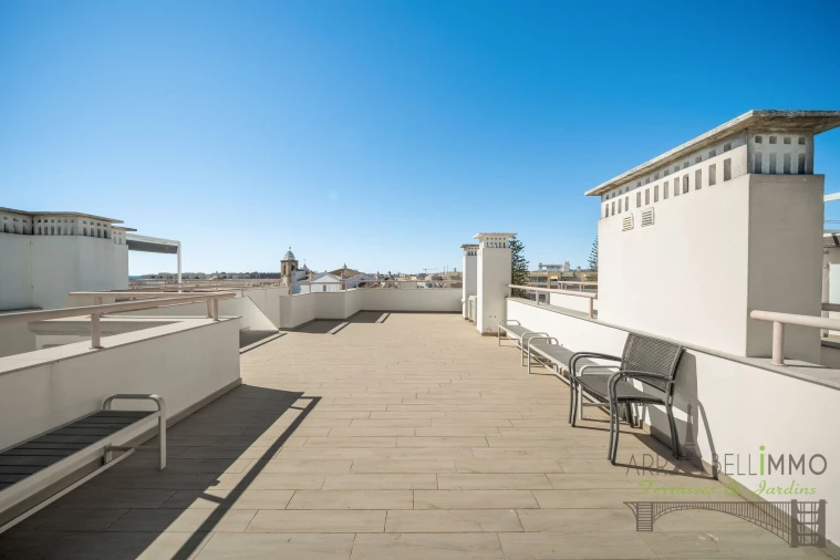 Apartamento T2 para Venda em Olhão Foto 3