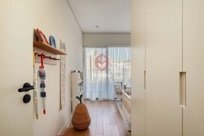 Apartamento T3 para Venda em Oeiras e São Julião da Barra, Paço de Arcos e Caxias