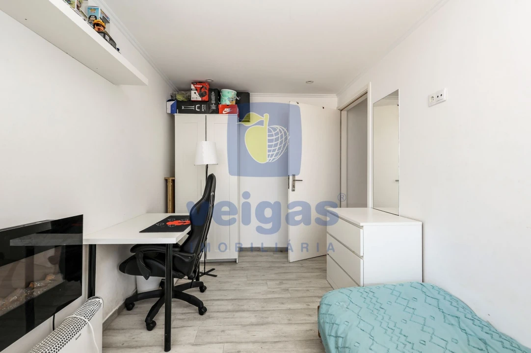 Apartamento T4 para Venda em Agualva e Mira-Sintra Foto 25
