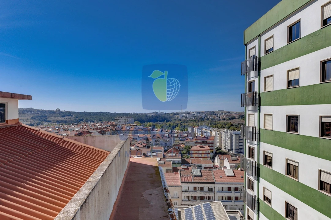 Apartamento T4 para Venda em Agualva e Mira-Sintra Foto 28