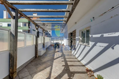 Apartamento T4 para Venda em Agualva e Mira-Sintra