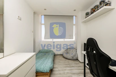 Apartamento T4 para Venda em Agualva e Mira-Sintra