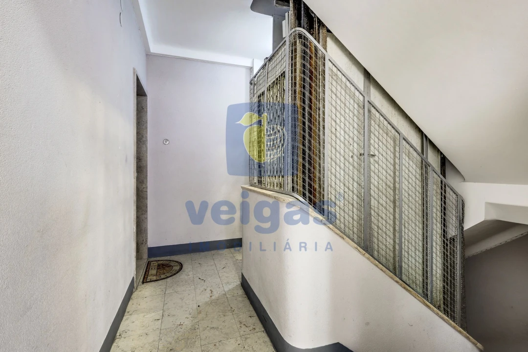 Apartamento T4 para Venda em Agualva e Mira-Sintra Foto 33