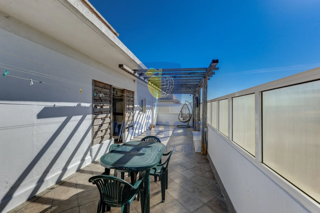 Apartamento T4 para Venda em Agualva e Mira-Sintra Foto 2