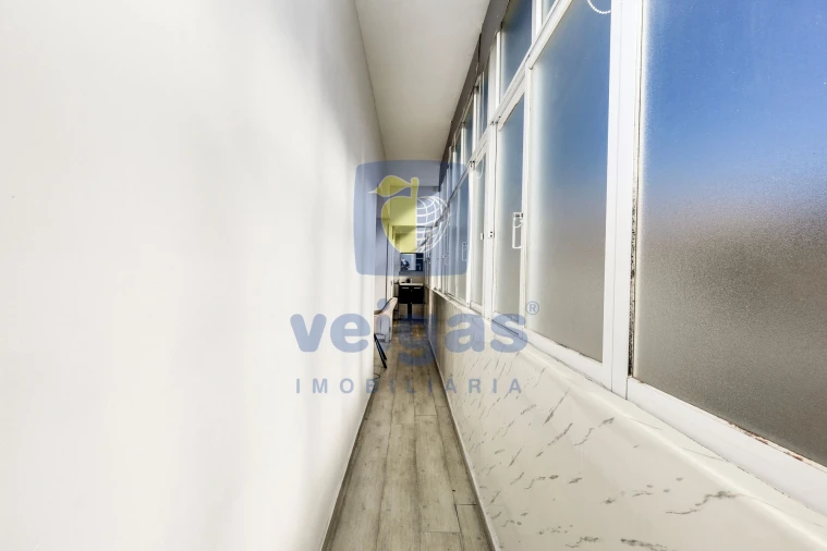 Apartamento T4 para Venda em Agualva e Mira-Sintra Foto 16