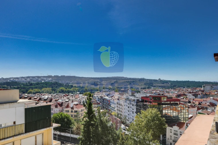 Apartamento T4 para Venda em Agualva e Mira-Sintra Foto 30