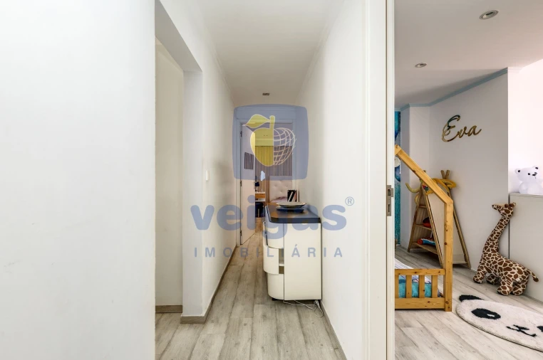 Apartamento T4 para Venda em Agualva e Mira-Sintra Foto 24