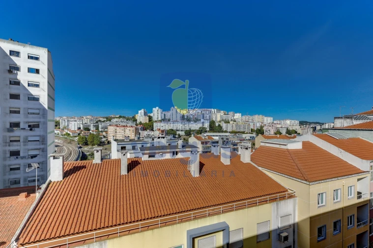 Apartamento T4 para Venda em Agualva e Mira-Sintra Foto 31
