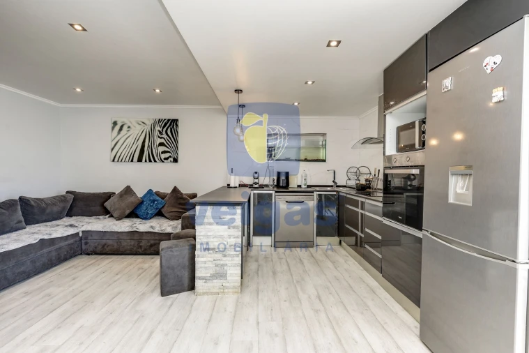 Apartamento T4 para Venda em Agualva e Mira-Sintra Foto 3