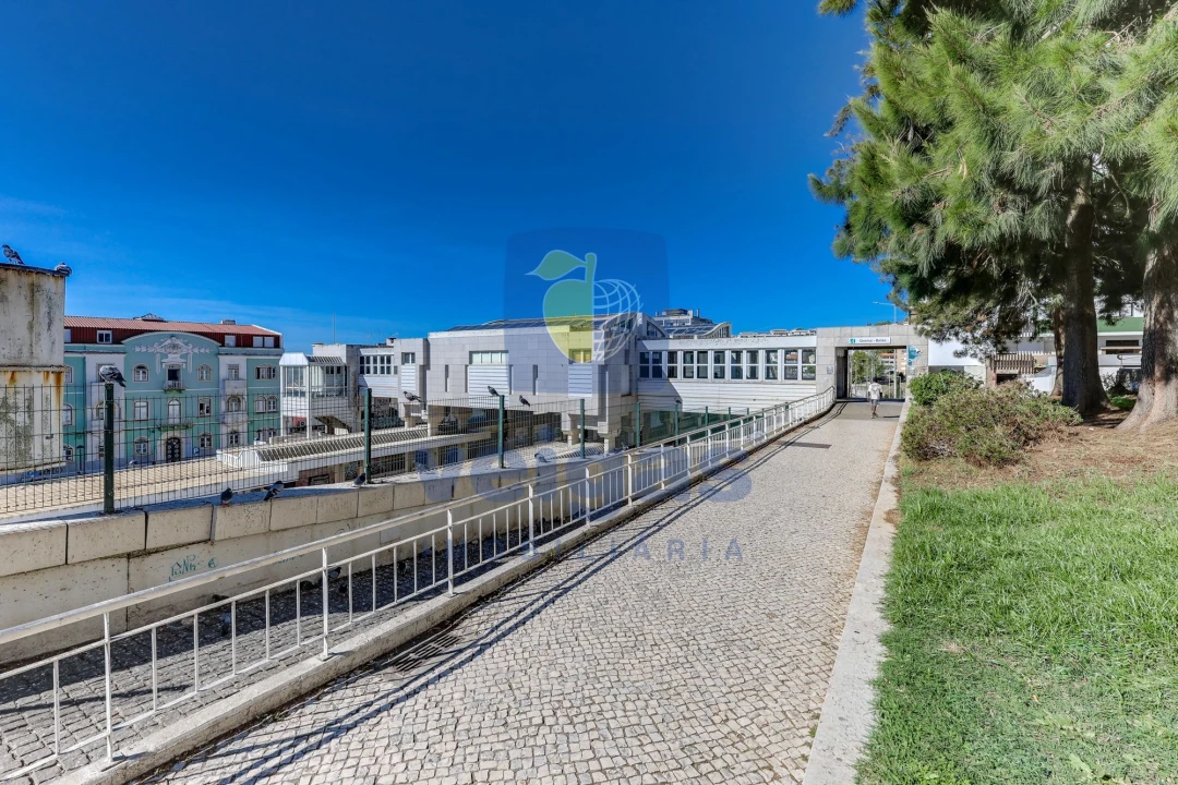 Apartamento T4 para Venda em Agualva e Mira-Sintra Foto 35