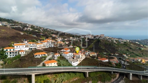 Moradia T3 para Venda em Camara de Lobos
