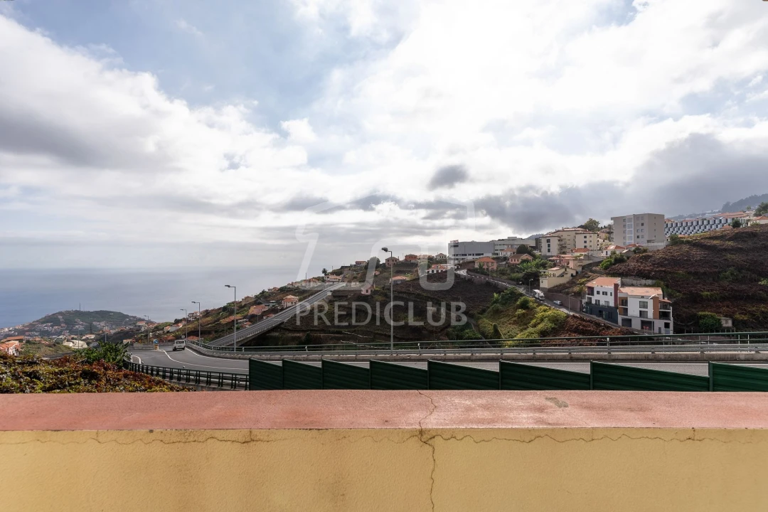 Moradia T3 para Venda em Camara de Lobos Foto 60