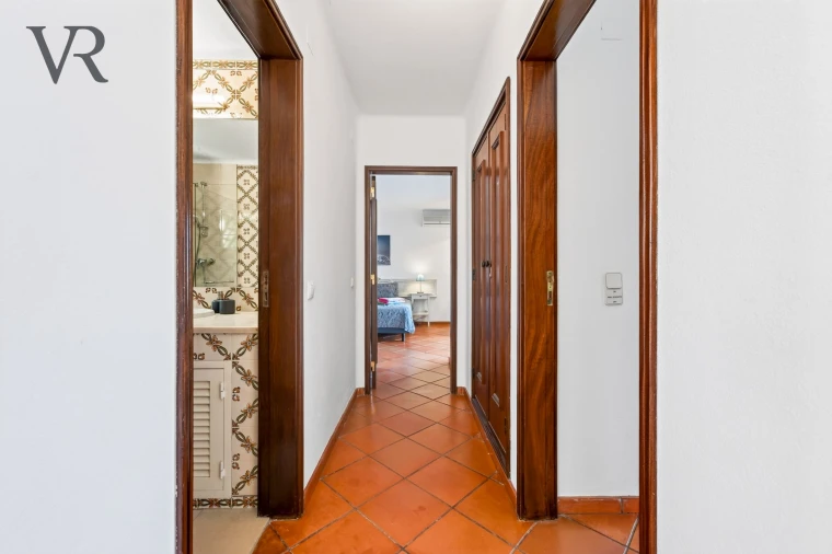 Apartamento T2 para Venda em Albufeira e Olhos de Água Foto 12