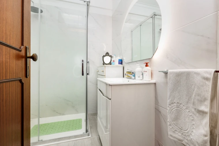 Apartamento T3 para Venda em Porto Salvo Foto 22