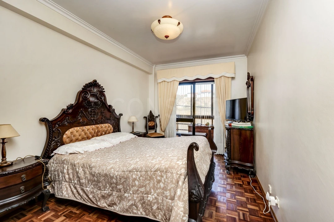 Apartamento T3 para Venda em Porto Salvo Foto 8