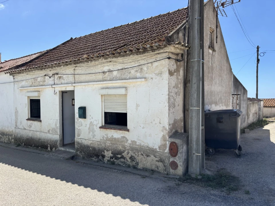 Moradia T2 para Venda em Lourinhã e Atalaia Foto 1