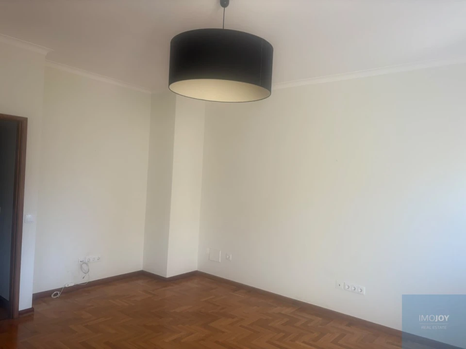 Apartamento T2 para Venda em Cedofeita, Santo Ildefonso, Sé, Miragaia, São Nicolau e Vitória Foto 4