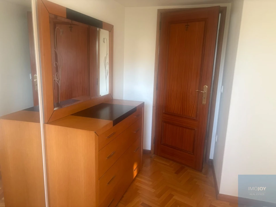 Apartamento T2 para Venda em Cedofeita, Santo Ildefonso, Sé, Miragaia, São Nicolau e Vitória Foto 21