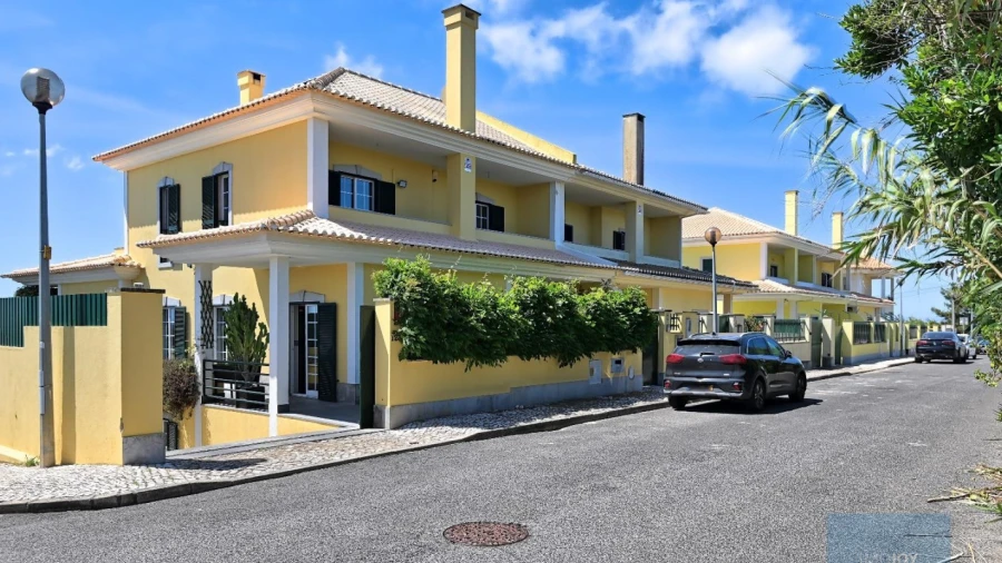 Moradia T4 para Venda em Alcabideche