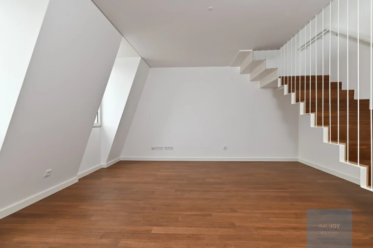 Apartamento T3 para Venda em Arroios Foto 2