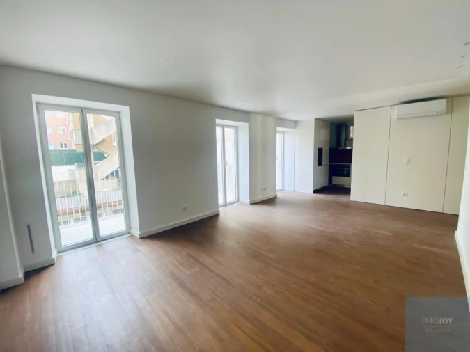 Apartamento T2 para Venda em Arroios Foto 2