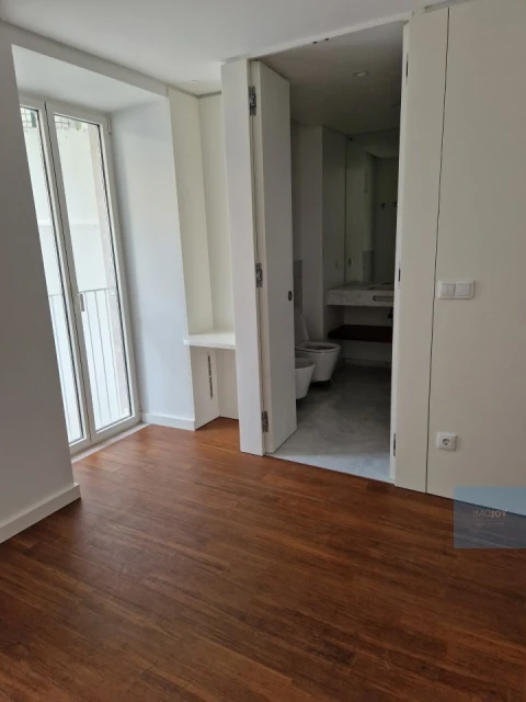 Apartamento T3 para Venda em Arroios
