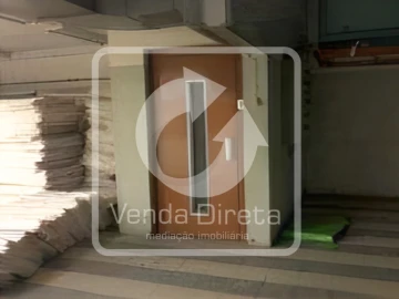 Garagem para Venda em São Domingos de Benfica
