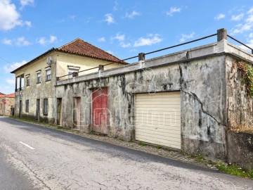 Moradia T5 para Venda em Barroselas e Carvoeiro