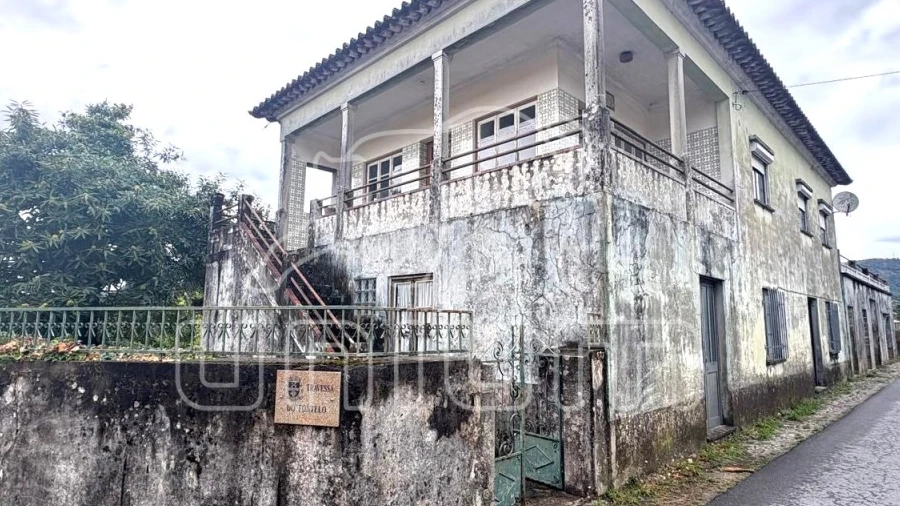Moradia T5 para Venda em Barroselas e Carvoeiro