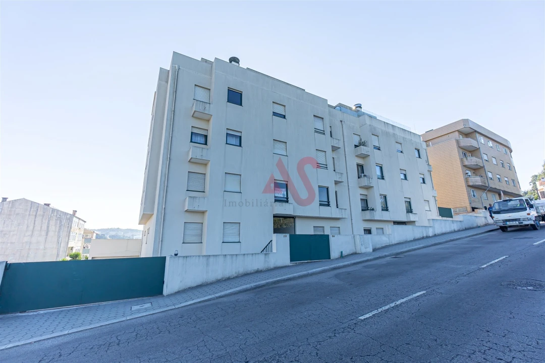Apartamento T3 para Venda em Vilar de Andorinho Foto 29