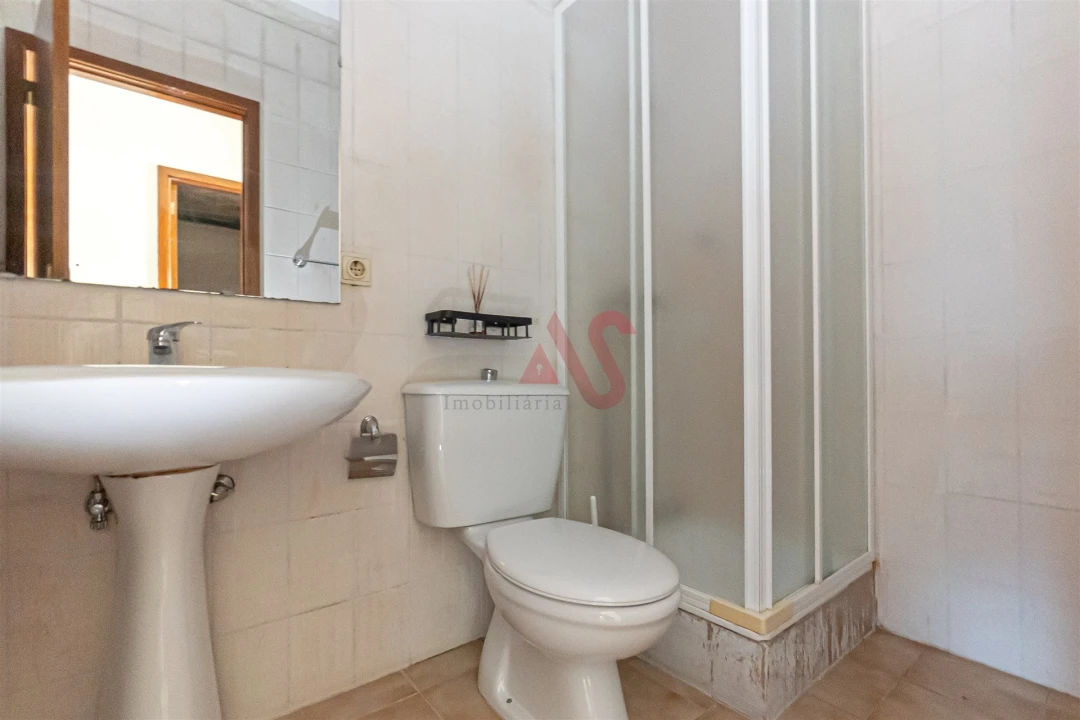 Apartamento T3 para Venda em Vilar de Andorinho Foto 18