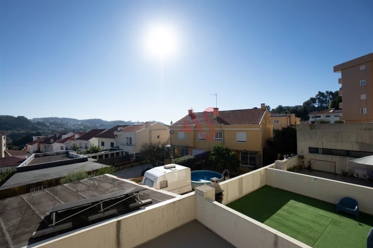 Apartamento T3 para Venda em Vilar de Andorinho Foto 4