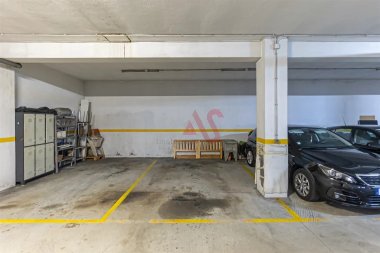 Apartamento T3 para Venda em Vilar de Andorinho Foto 26