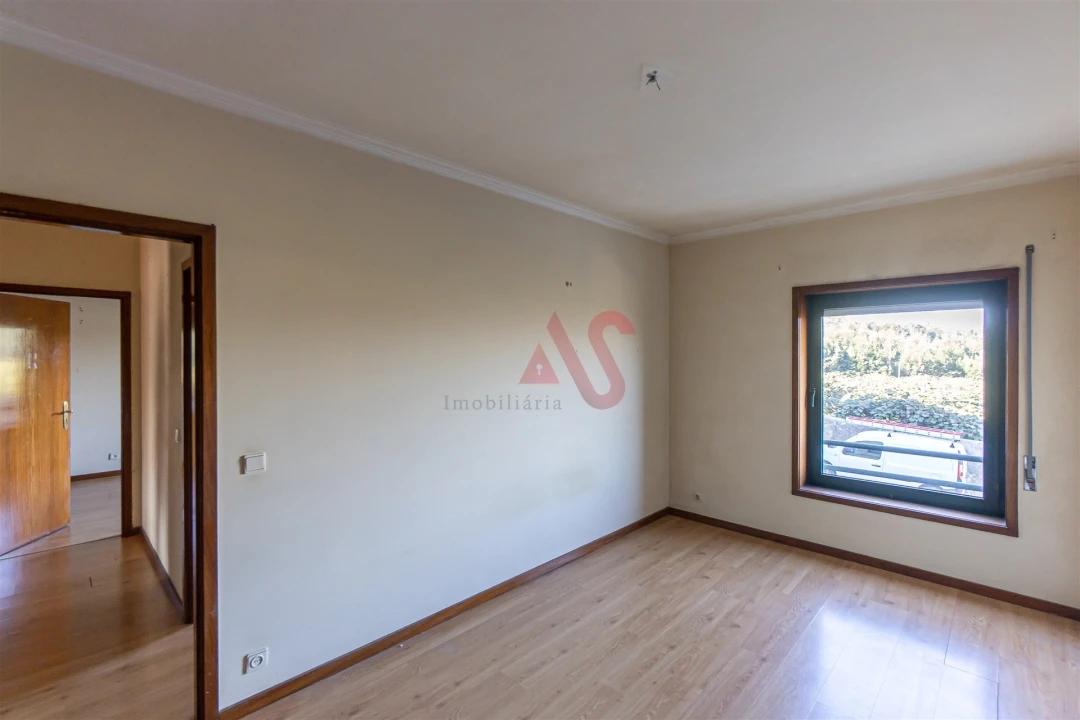 Apartamento T3 para Venda em Vilar de Andorinho Foto 19