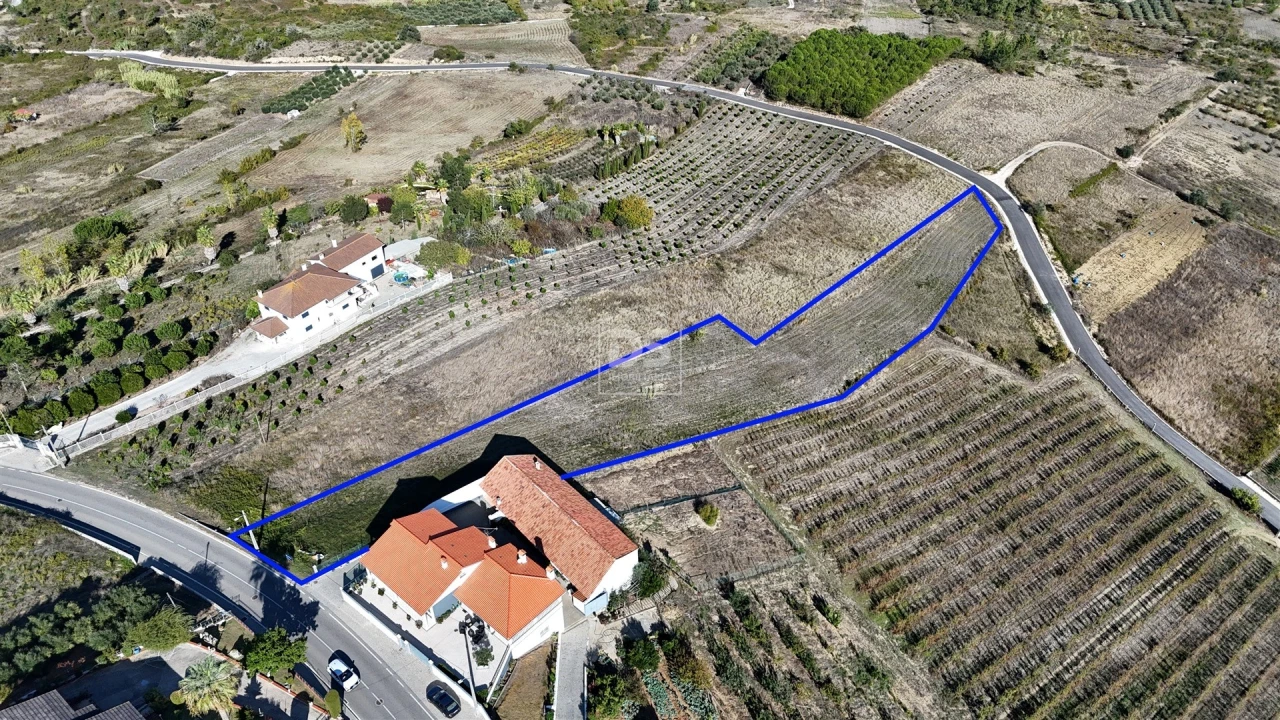 Terreno para Venda em Leiria, Pousos, Barreira e Cortes Foto 1