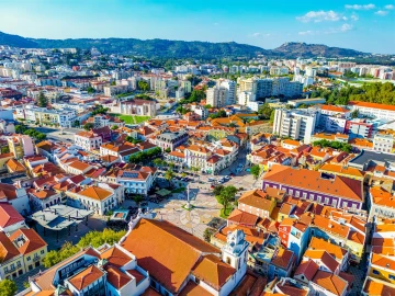 Loja para Arrendamento em União das Freguesias de Setúbal