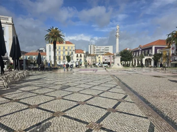 Loja para Arrendamento em União das Freguesias de Setúbal