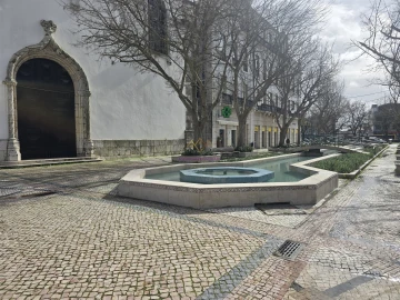 Loja para Arrendamento em União das Freguesias de Setúbal