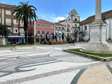 Loja para Arrendamento em União das Freguesias de Setúbal