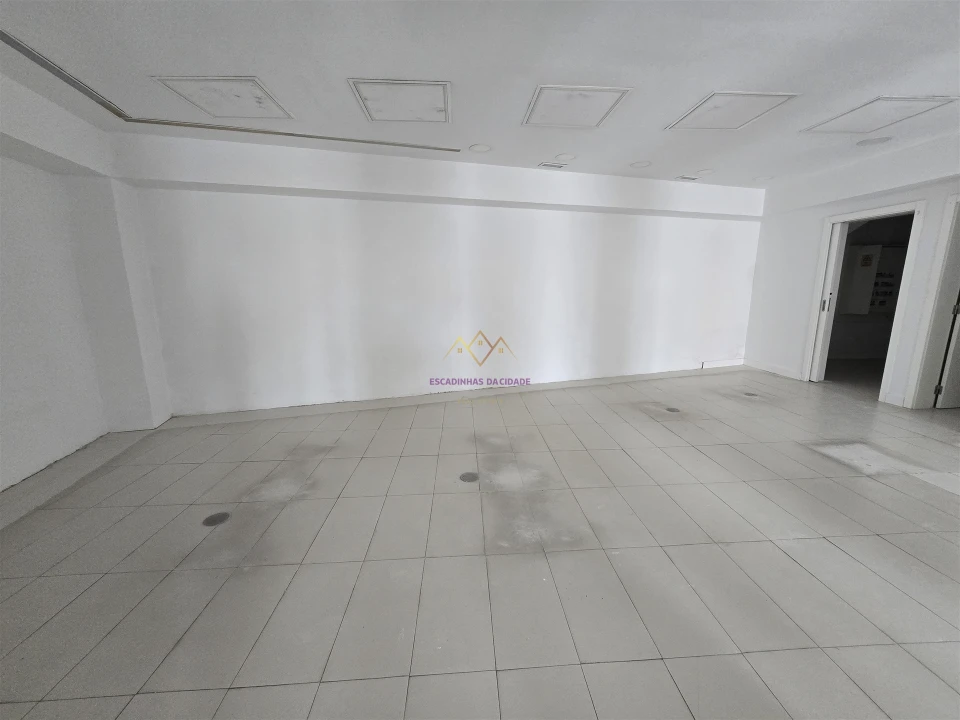 Loja para Arrendamento em União das Freguesias de Setúbal Foto 10