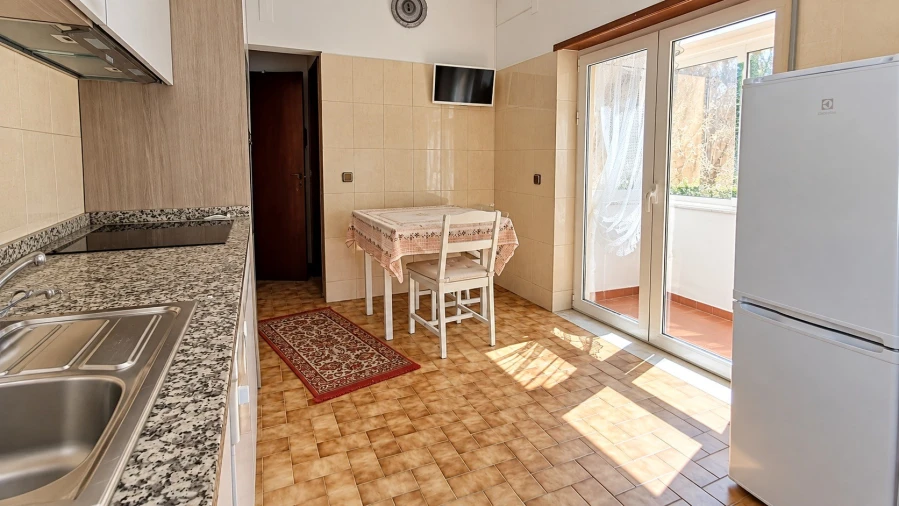 Apartamento T3 para Venda em Seia, São Romão e Lapa dos Dinheiros Foto 2