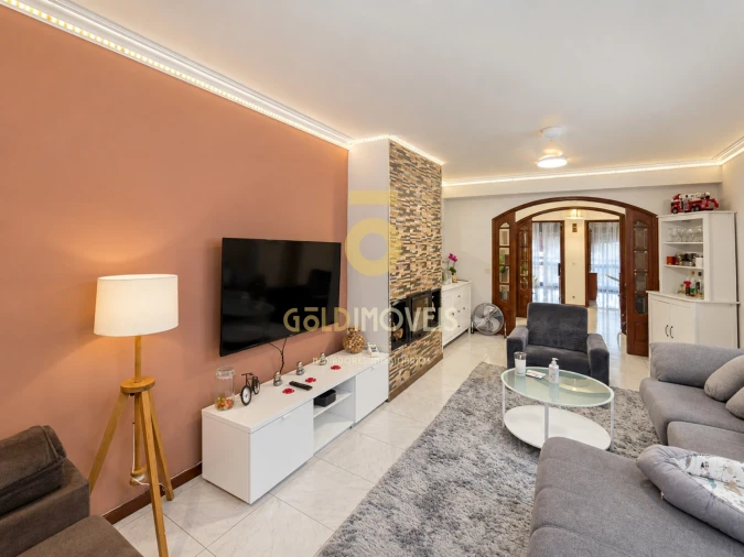 Apartamento T3 para Venda em Argoncilhe Foto 10